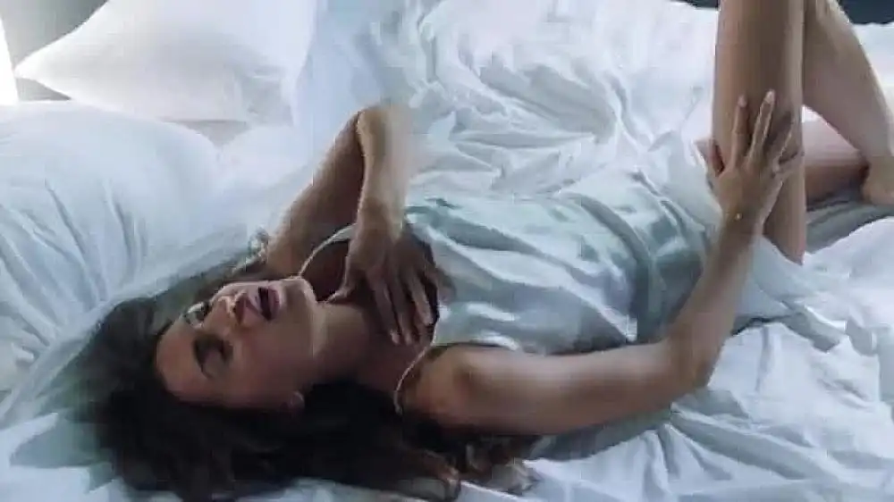 скачать клип Евгения Майер - Береги меня