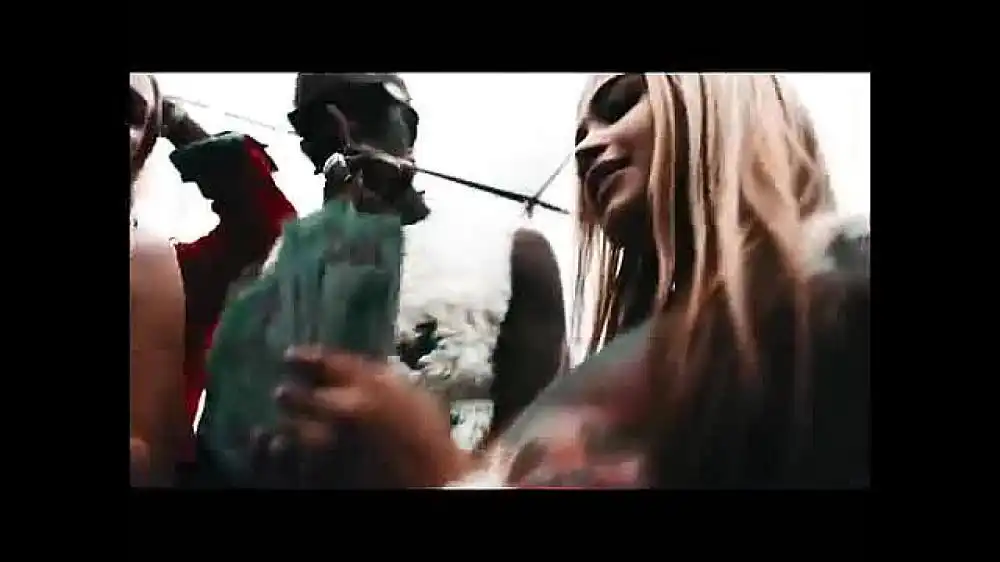 скачать клип Young Thug ft. Lil Uzi Vert - What is The Move