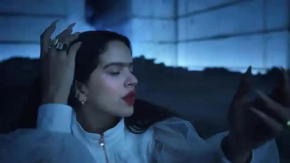 скачать клип ROSALIA - A Pale