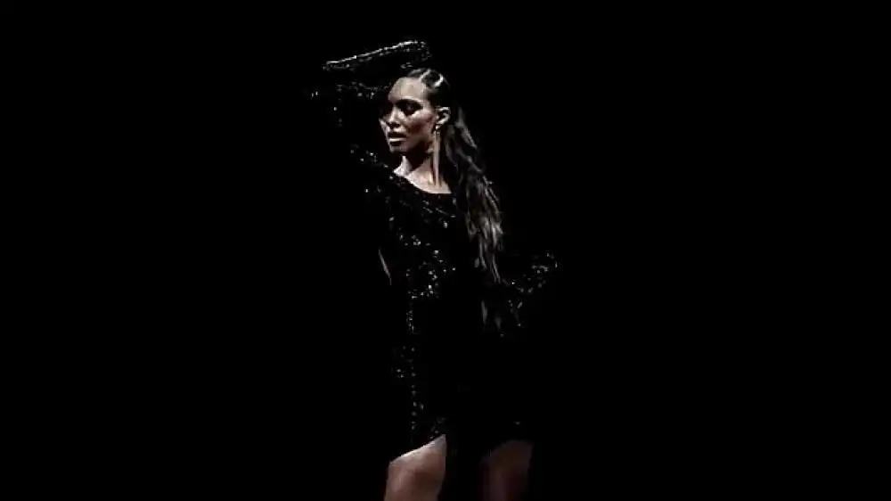 скачать клип The Chainsmokers - Push My Luck