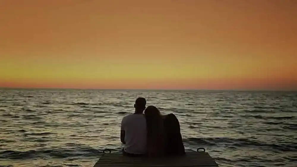 скачать клип Гузель Хасанова - В пять утра