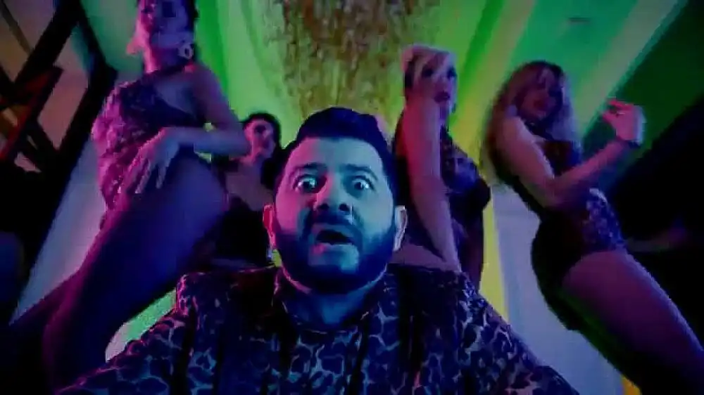 скачать клип Супер Жорик - Хочу тибя любицца