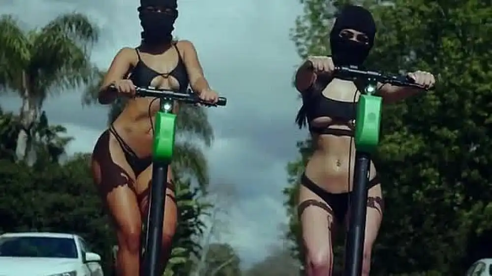 скачать клип Jay Sean ft. Gucci Mane - With You