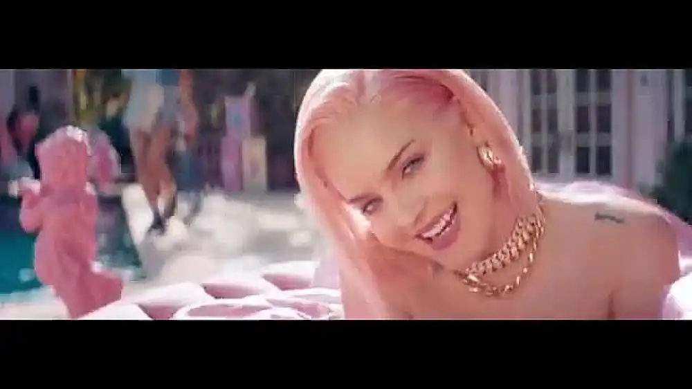 скачать клип Anne-Marie - BIRTHDAY