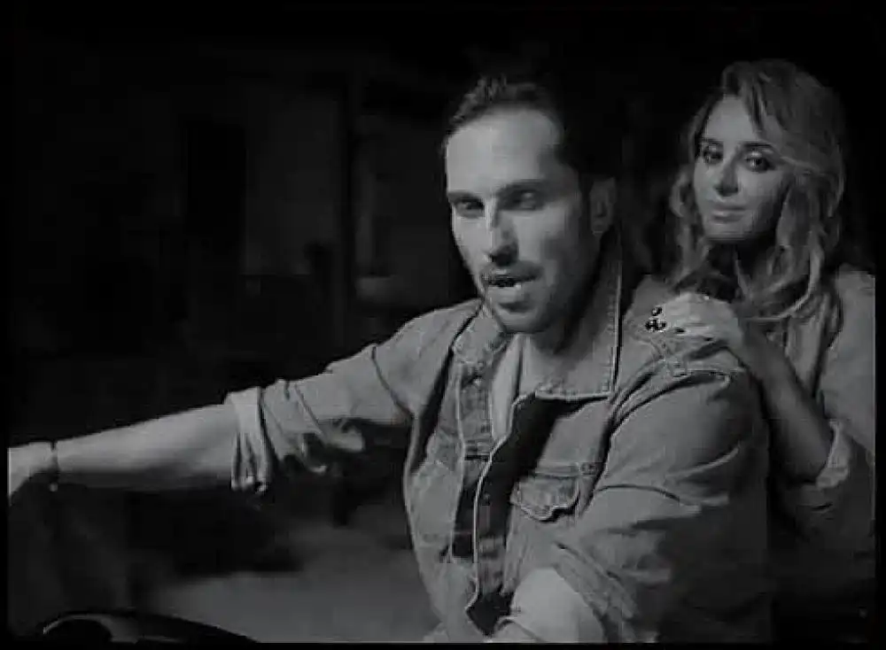 скачать клип Артур Пирожков - ЛЕТИМ СО МНОЙ