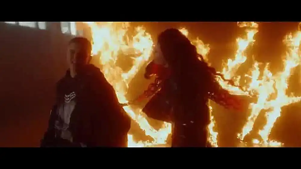 скачать клип RASA - ПЬЯНАЯ ГИТАРА