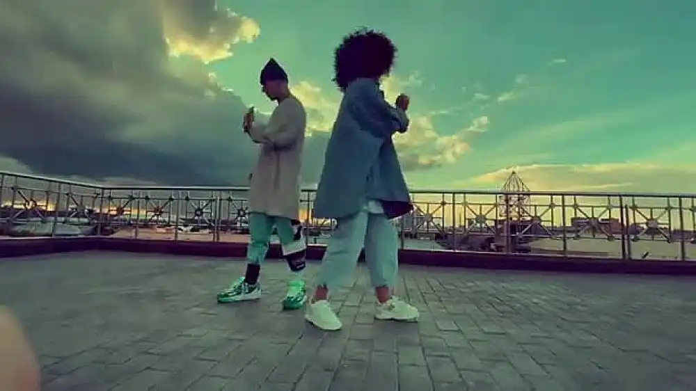 Zivert ft. NILETTO - Fly 2