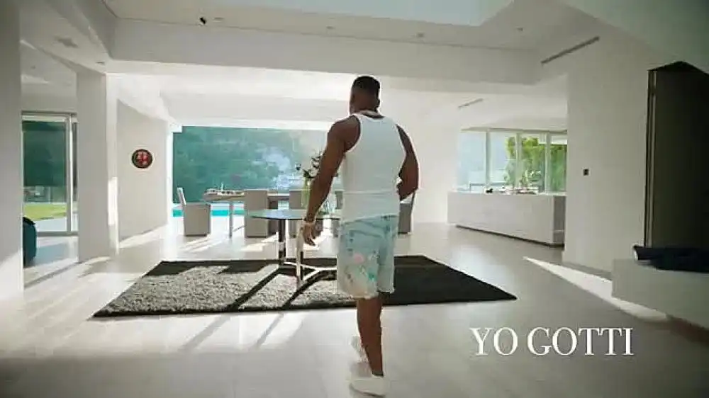 скачать клип Yo Gotti - Stay Ur Distance