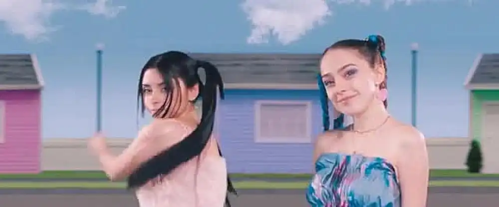 скачать клип ДОРА и МЭЙБИ БЭЙБИ - НЕ ИСПРАВЛЮСЬ