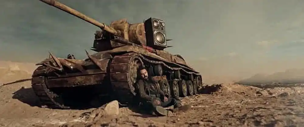 скачать клип Korn - Finally Free