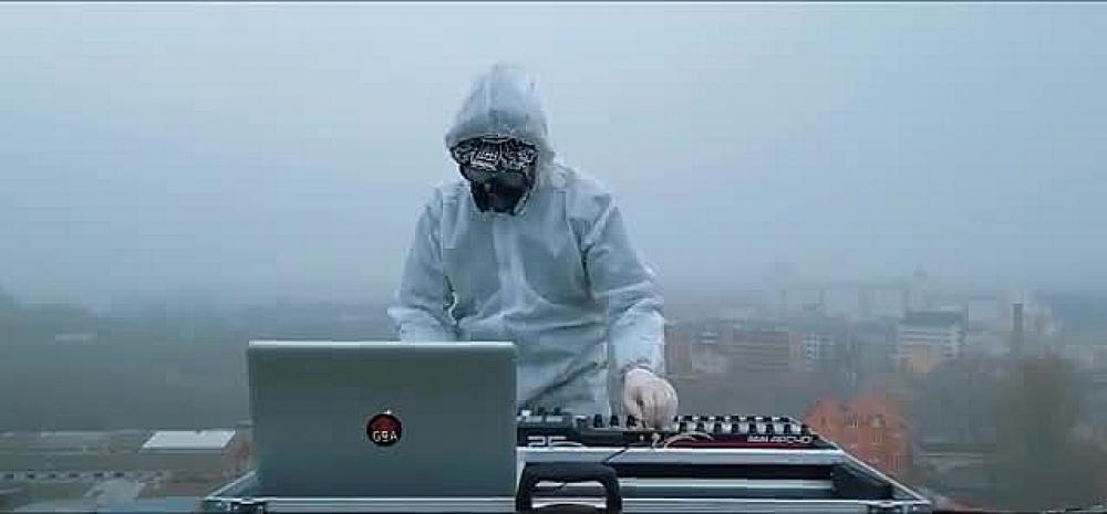скачать клип Go_A - ШУМ