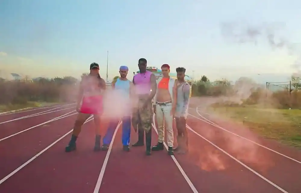 скачать клип Sigala - Melody