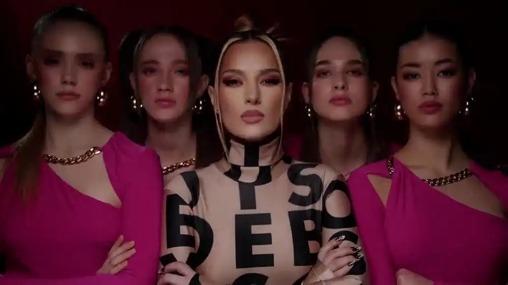 скачать клип Minelli - MMM