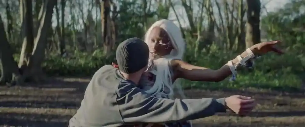 скачать клип Clean Bandit - Everything But You