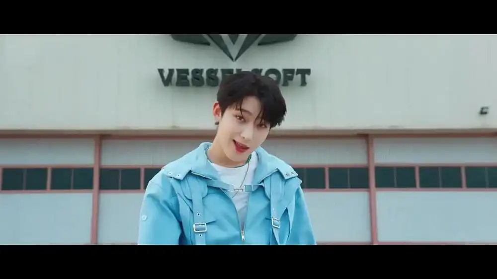 скачать клип ENHYPEN - Future Perfect