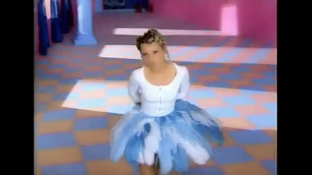 скачать клип Ирина Салтыкова - Серые глаза