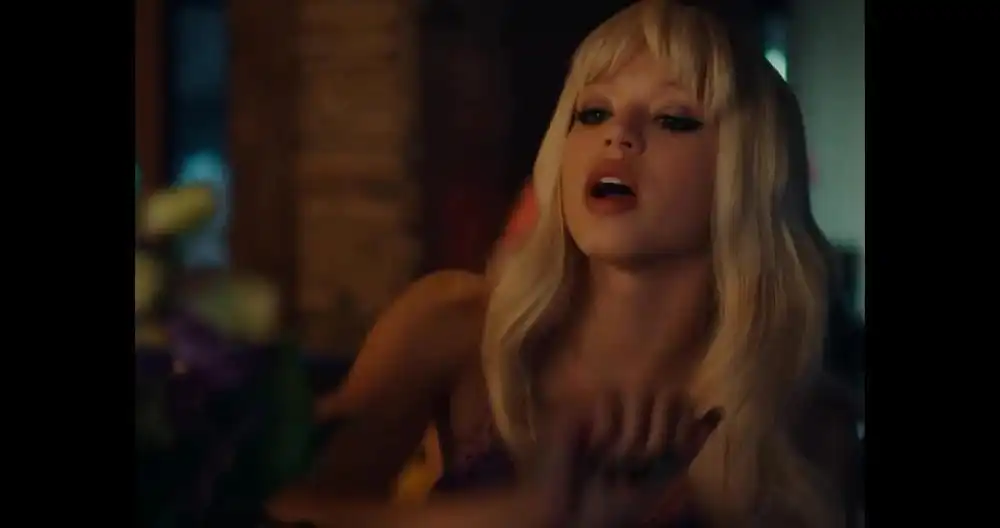 скачать клип GAVRILINA - Хватит