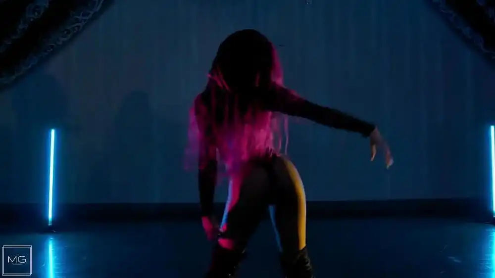 MELISSA BARLOW - CAN I