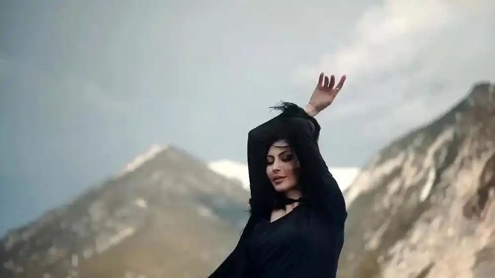 скачать клип Султан Лагучев - Глаза горящие