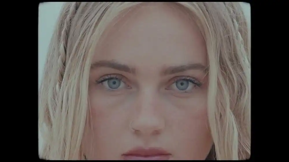 Claire Rosinkranz - Screw Time