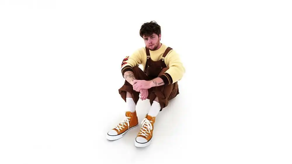 Alex Warren - Give You Love