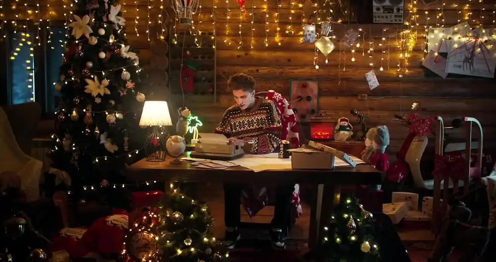 скачать клип ЕГОР КРИД - Новогодняя песня