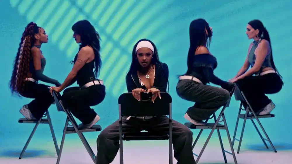 скачать клип Boys World - Gone Girl