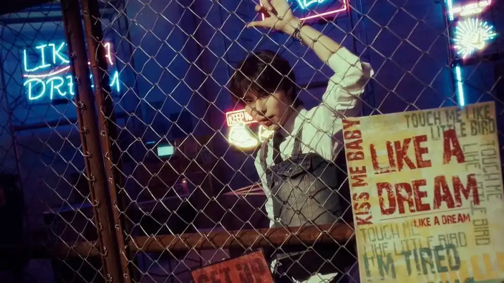 ELAST - Kiss me baby