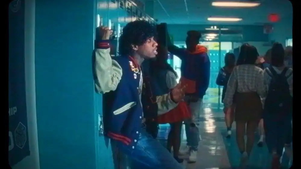 скачать клип Tory Lanez - The Color Violet