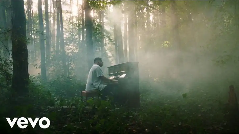 скачать клип Shaun Farrugia - Dear God