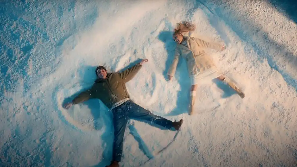 скачать клип Ariana Grande - we cannot be friends