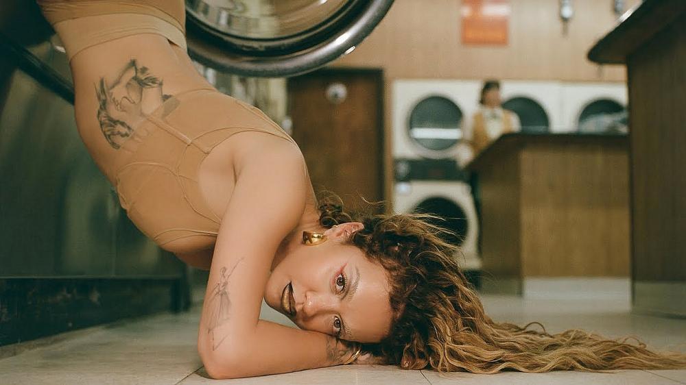 скачать клип Rita Ora - Ask and You Shall Receive