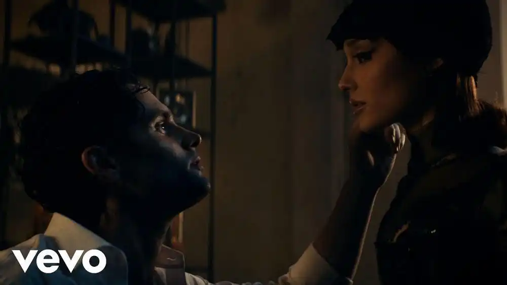 скачать клип Ariana Grande - the boy is mine