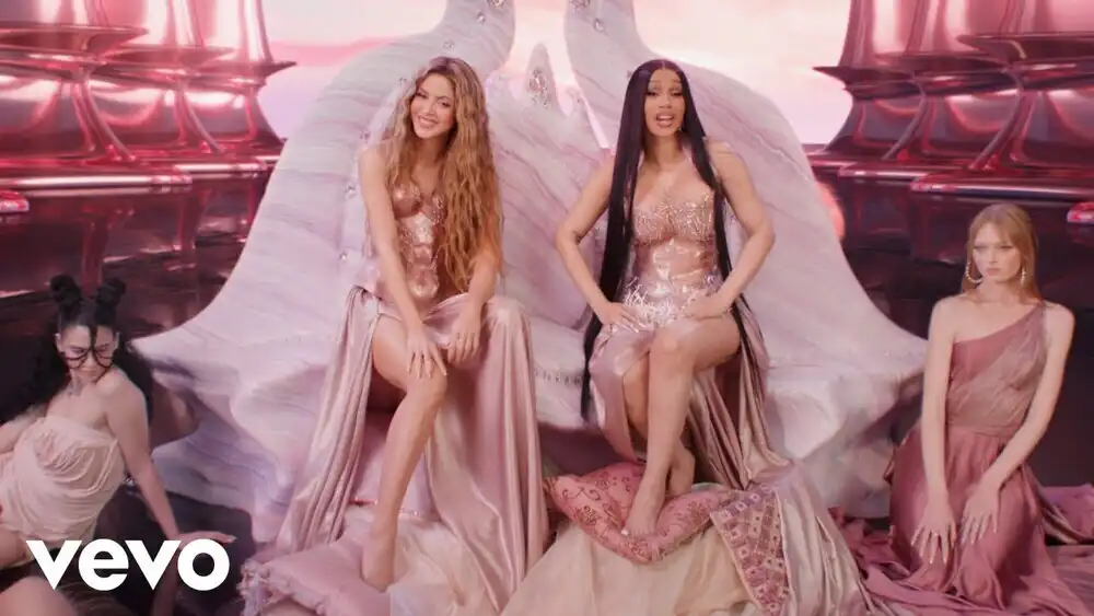 Shakira, Cardi B - Punteria