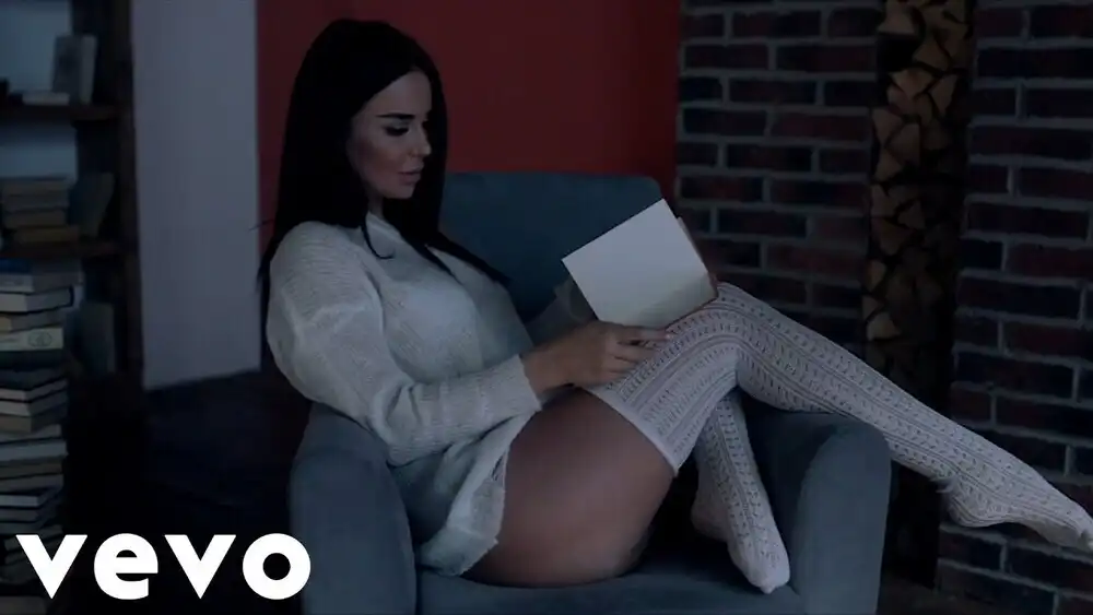 Bones, Eddy Baker - LooseScrew