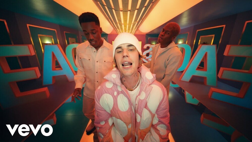 скачать клип Justin Bieber - Peaches