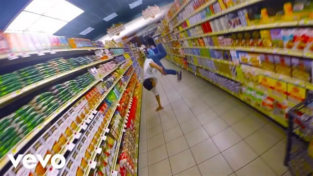 скачать клип Justin Bieber - Where Are You Now