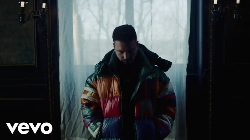 скачать клип J Balvin - Tu veneno