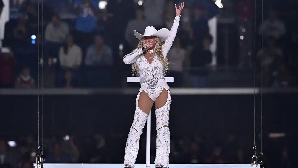 Beyonce - Christmas Day Halftime Show