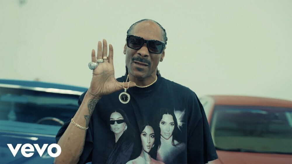 скачать клип Snoop Dogg - Unsung Heroes