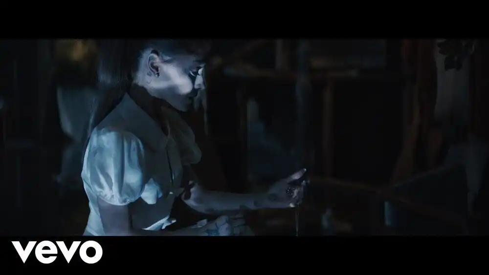 Ariana Grande - Twilight Zone