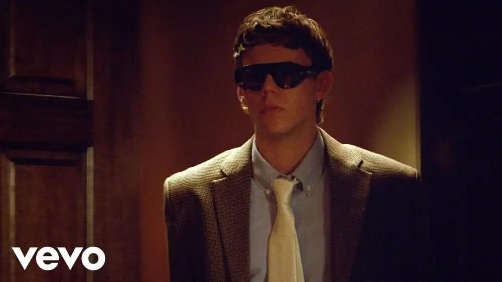 The Kid LAROI - HOW DOES IT FEEL