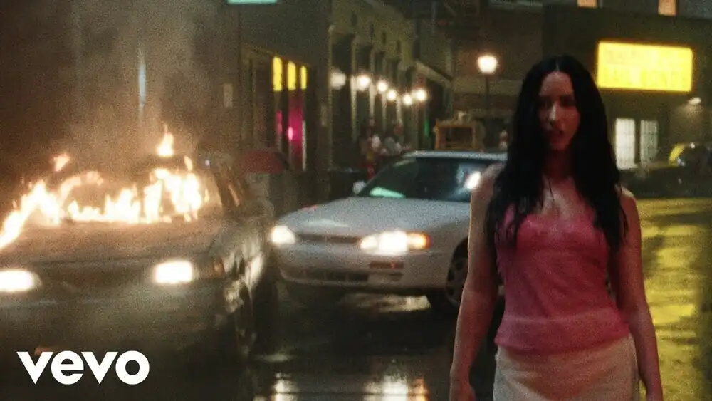 скачать клип Demi Lovato - Fast