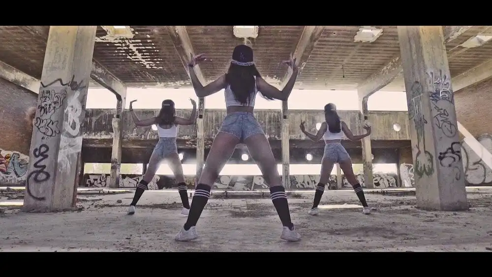 скачать клип Sak Noel, Sito Rocks - Pinga