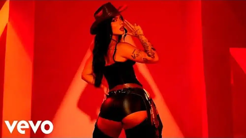 скачать клип Trifunox - MAMI VEN PA CA