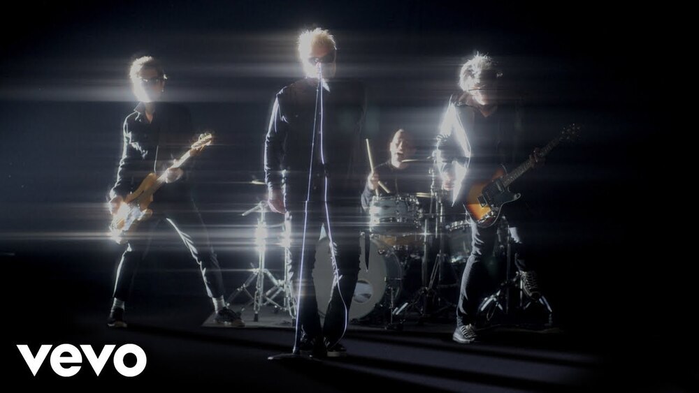 скачать клип The Offspring - Let The Bad Times Roll