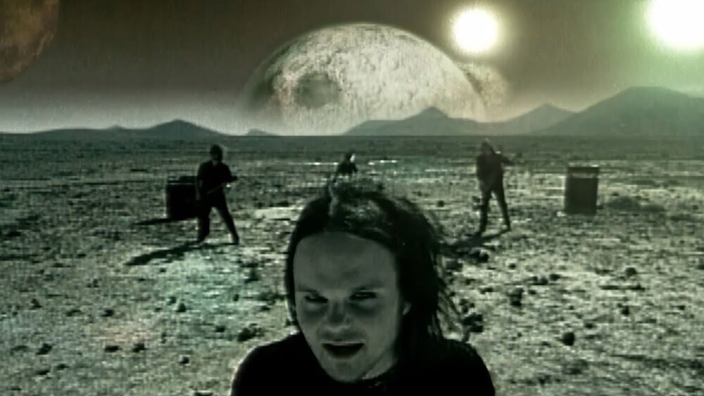 скачать клип The Rasmus - Shot
