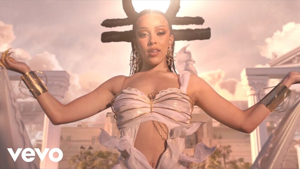 скачать клип Doja Cat, The Weeknd - You Right