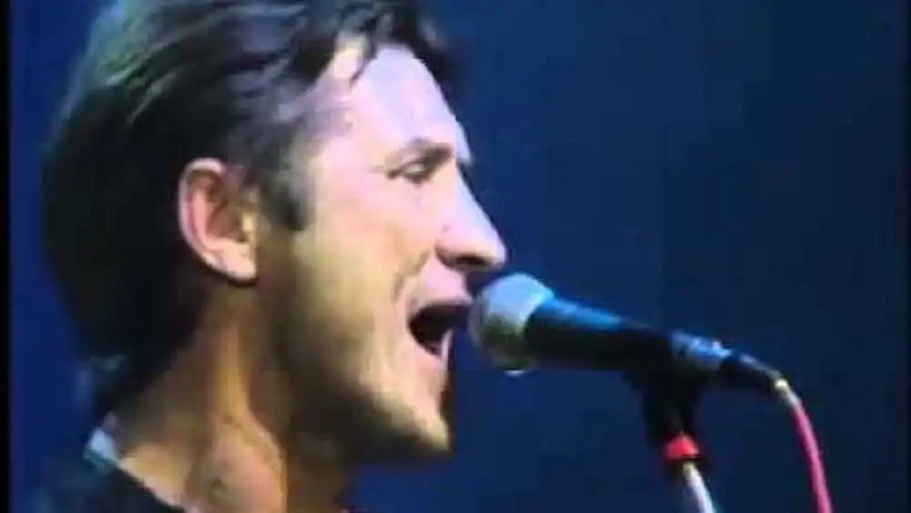 скачать клип ВИА Синяя птица - Там где клен шумит