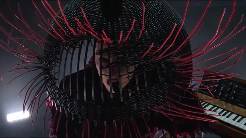 скачать клип LADY GAGA - ABRACADABRA - Live